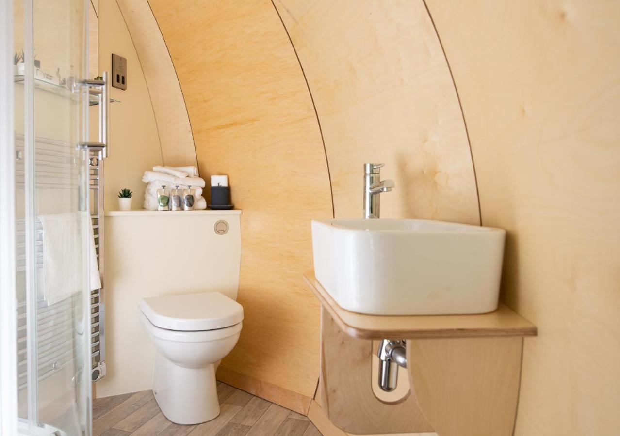 فندق Kinelarty Luxury Glamping Pods داونباتريك المظهر الخارجي الصورة